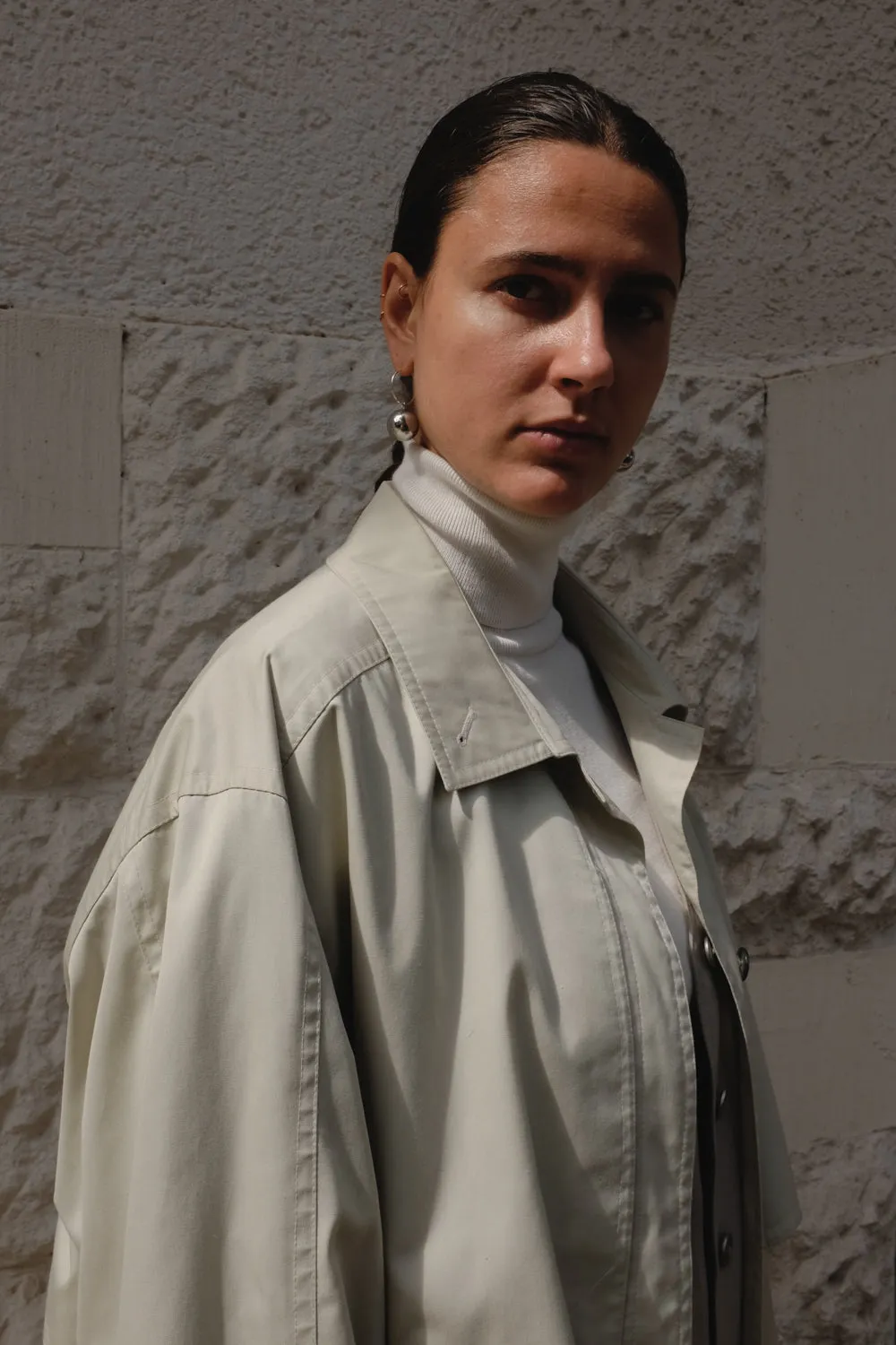 BEIGE VINTAGE BELTED TRENCH COAT