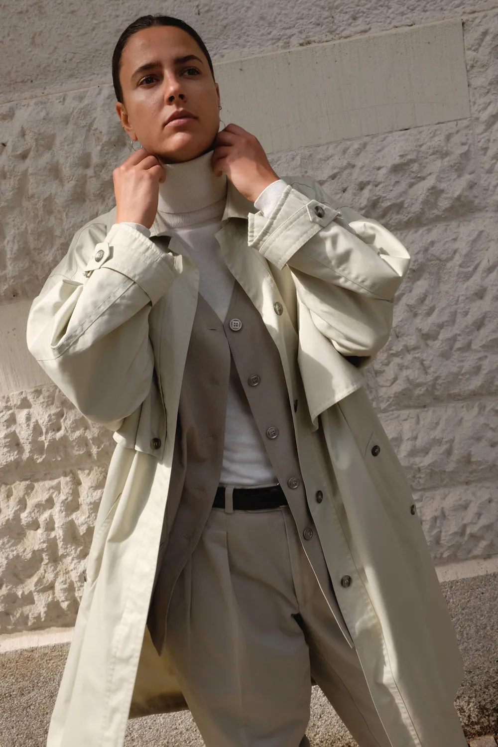 BEIGE VINTAGE BELTED TRENCH COAT