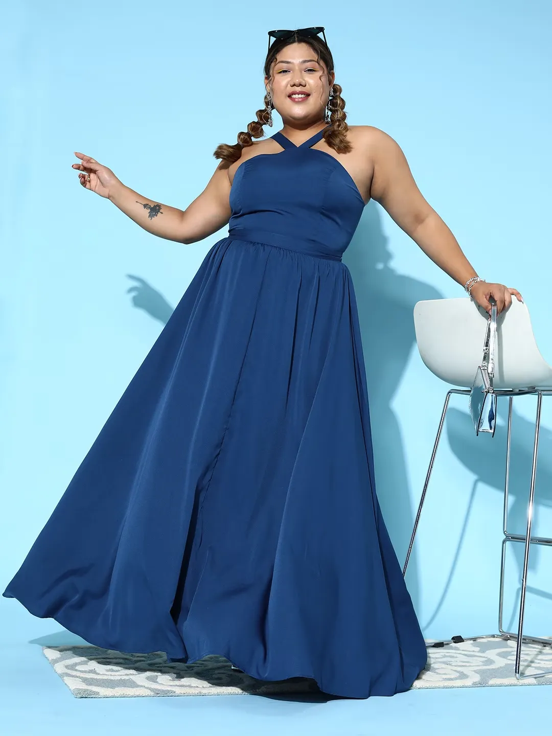 Berrylush Women Plus Size Solid Blue Halter Neck Sleeveless Zipper-Up Pleated A-Line Maxi Dress