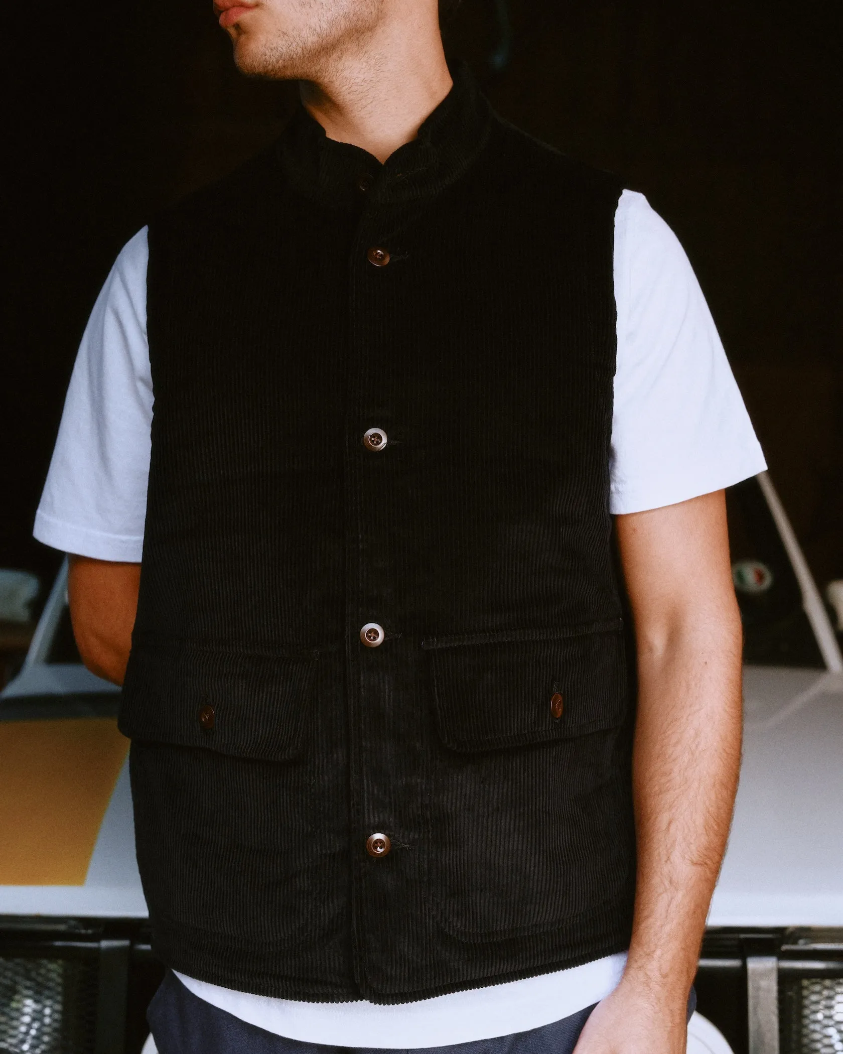 Cord Wandle Vest - Black