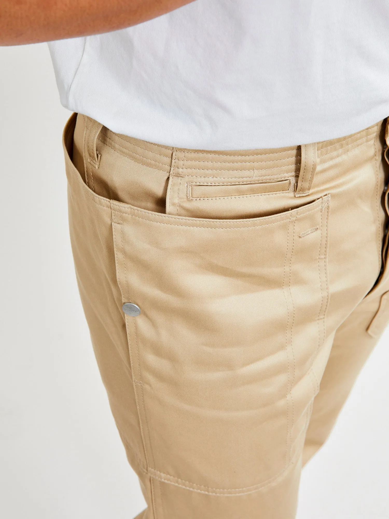 Fall Leaf Sprayer Pants in Beige Chino