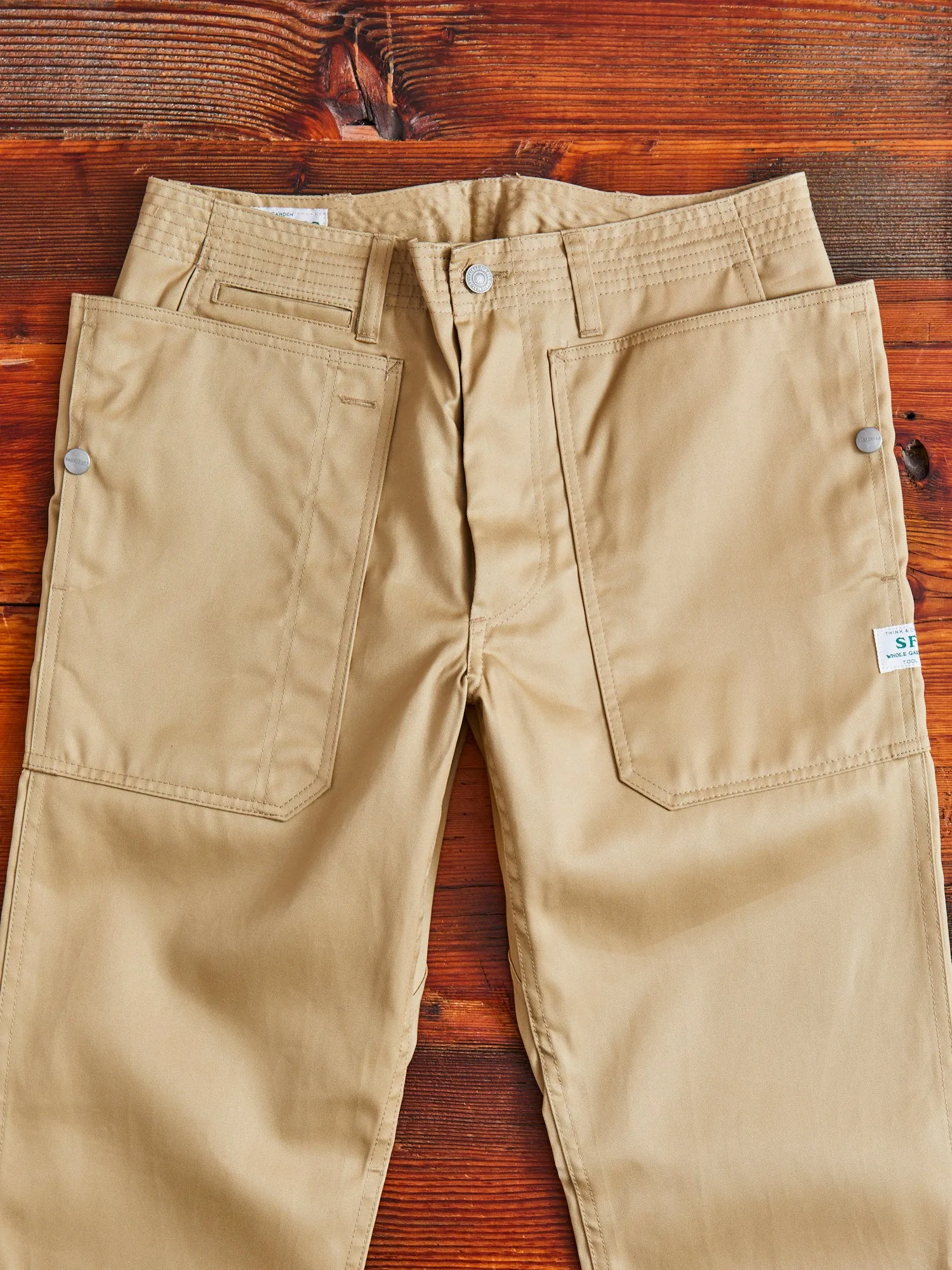 Fall Leaf Sprayer Pants in Beige Chino