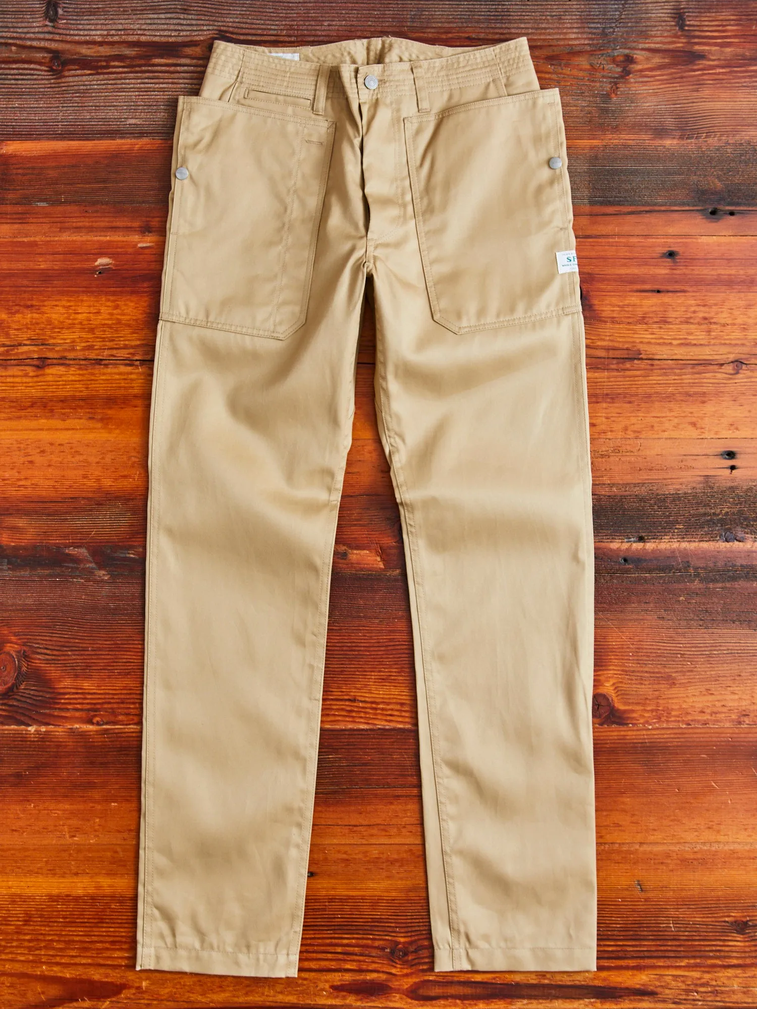 Fall Leaf Sprayer Pants in Beige Chino