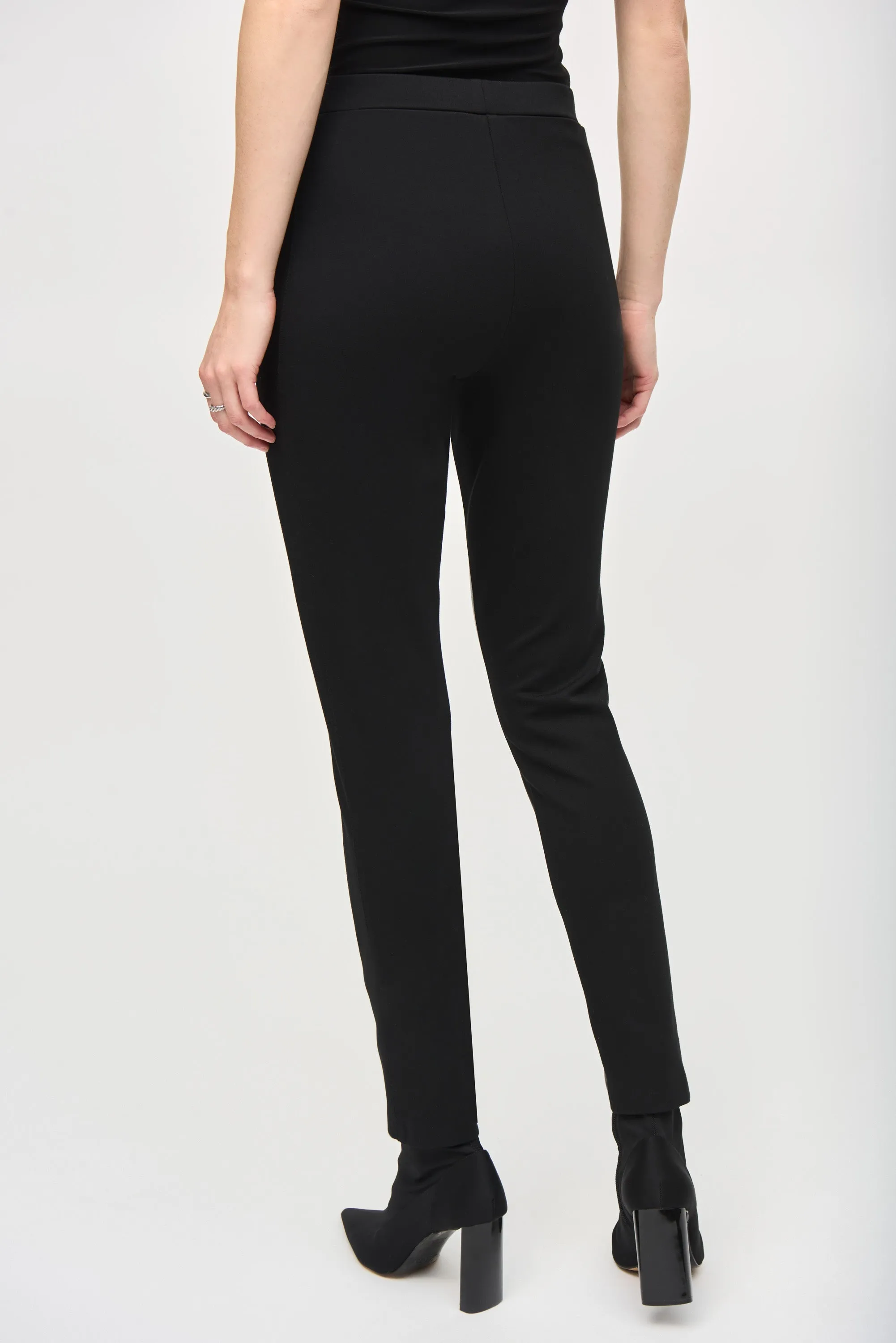 Heavy Knit And Leatherette Leggings
243041