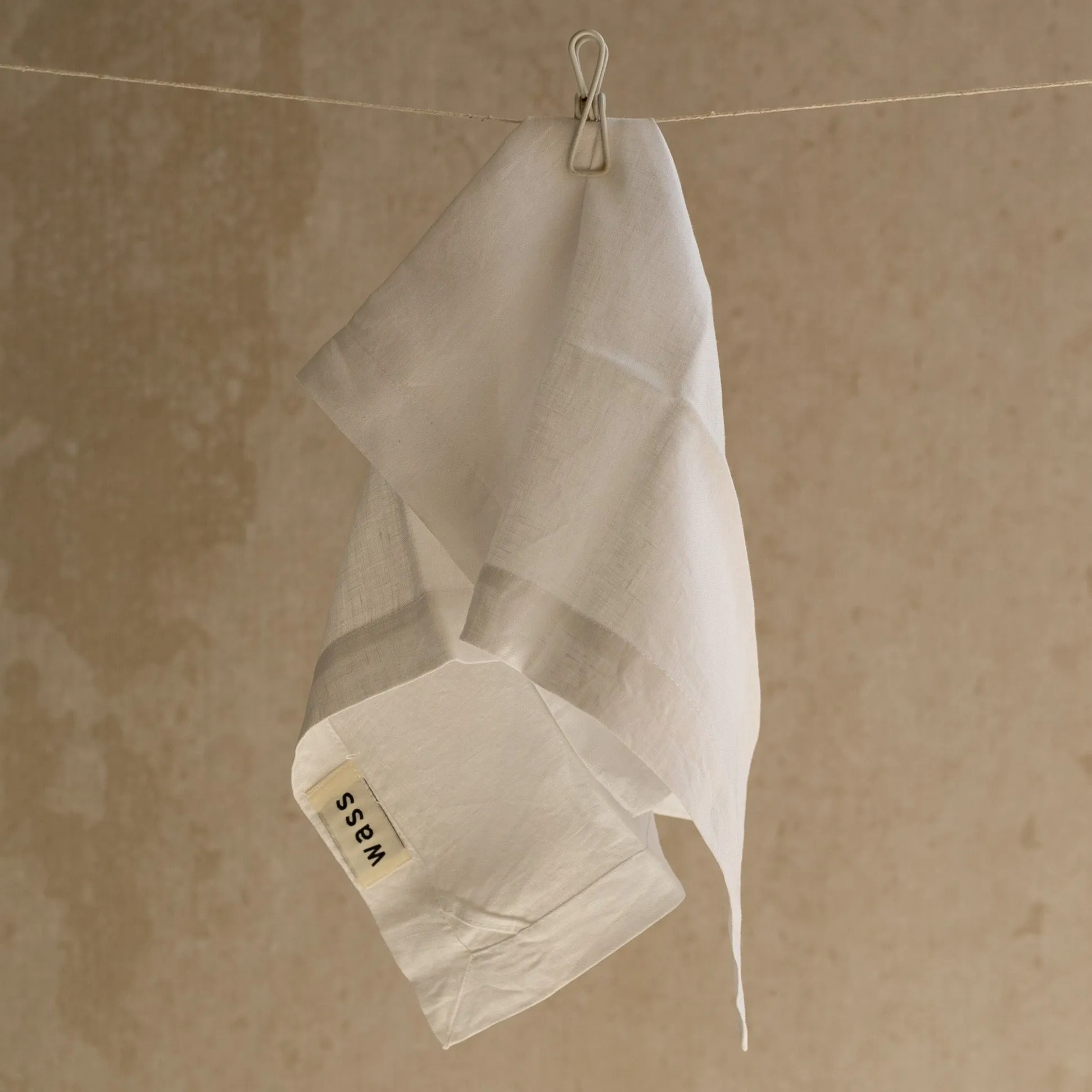 LINEN NAPKINS / MILK