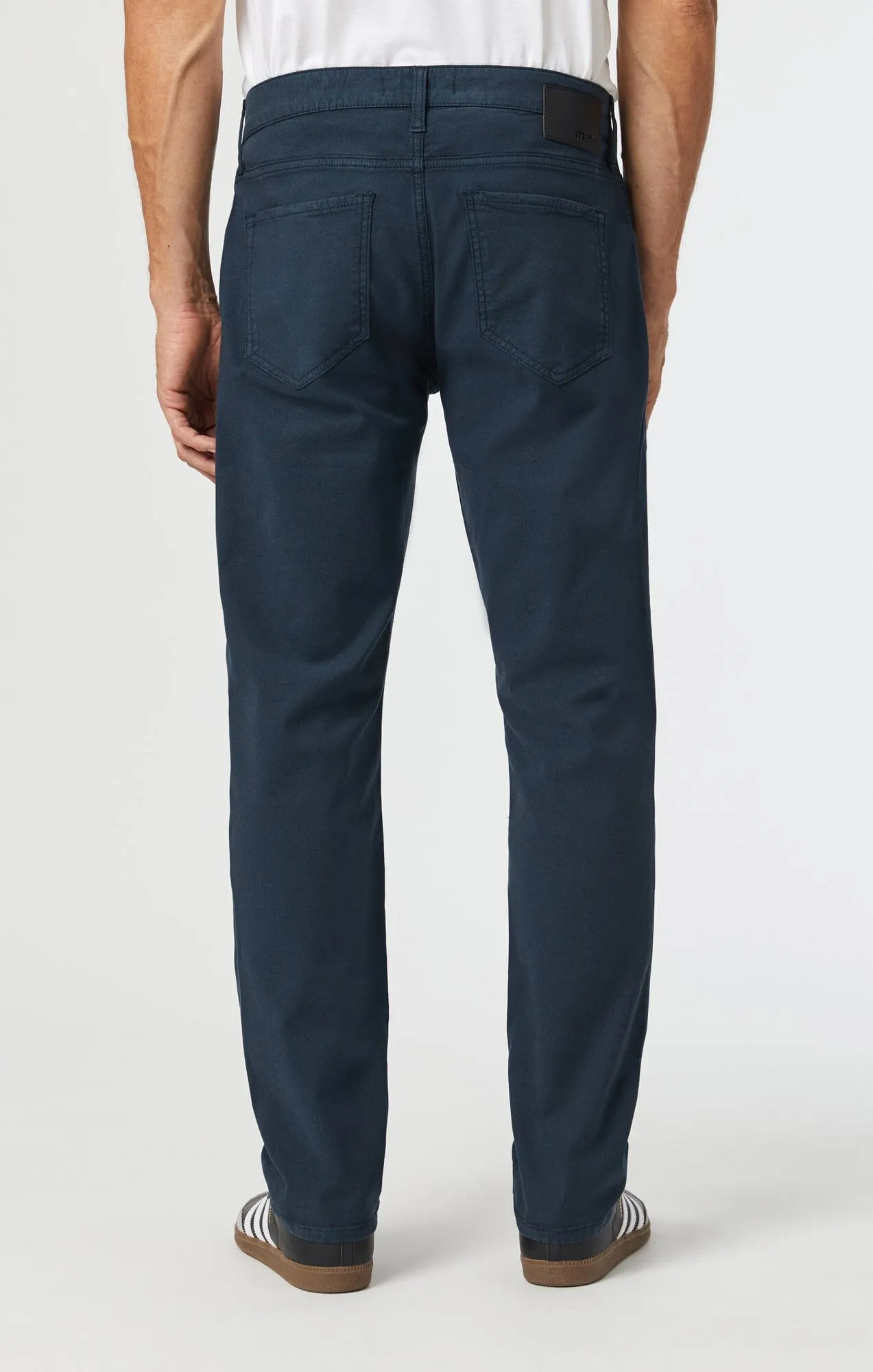 MARCUS SLIM STRAIGHT LEG IN DARK NAVY LUXE TWILL