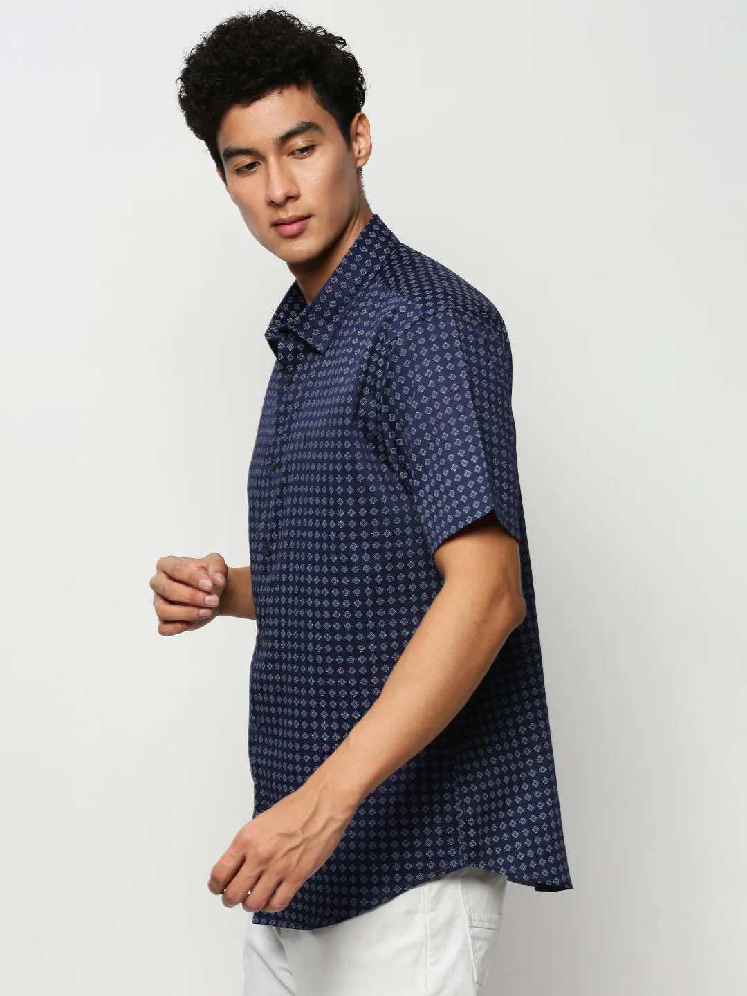 Men Navy Geometrical Casual Casual Shirts