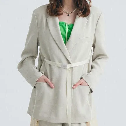 Ribbon buckled jacket green beige