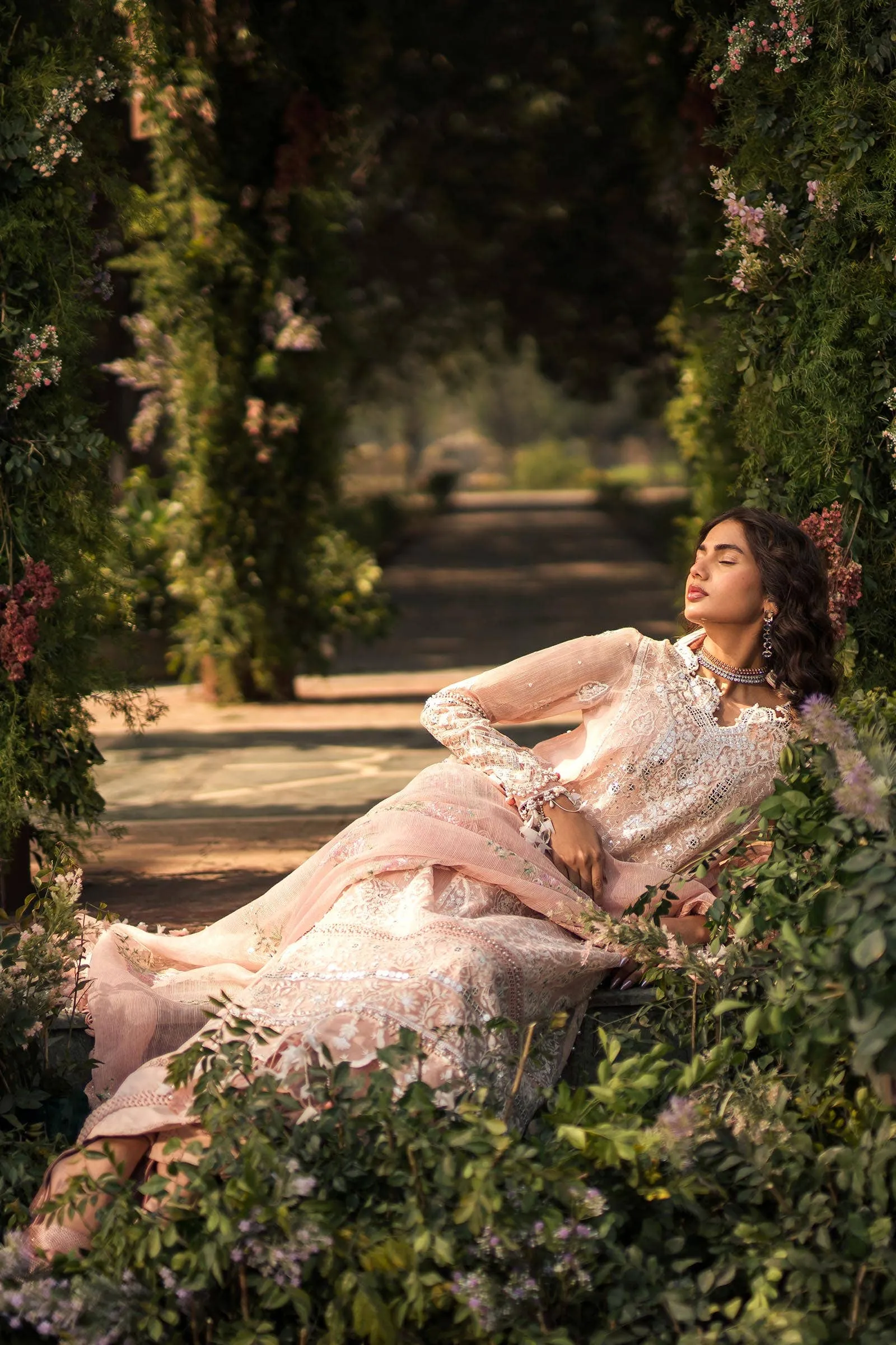 Sana Safinaz Luxury Lawn Collection 2024 – L241-006A-3CV